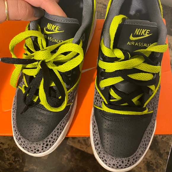 Air Assault Low Nike - Picture 3 of 5